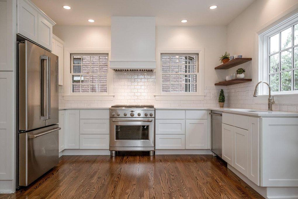 Custom White Cabinets in Kitchen Nook